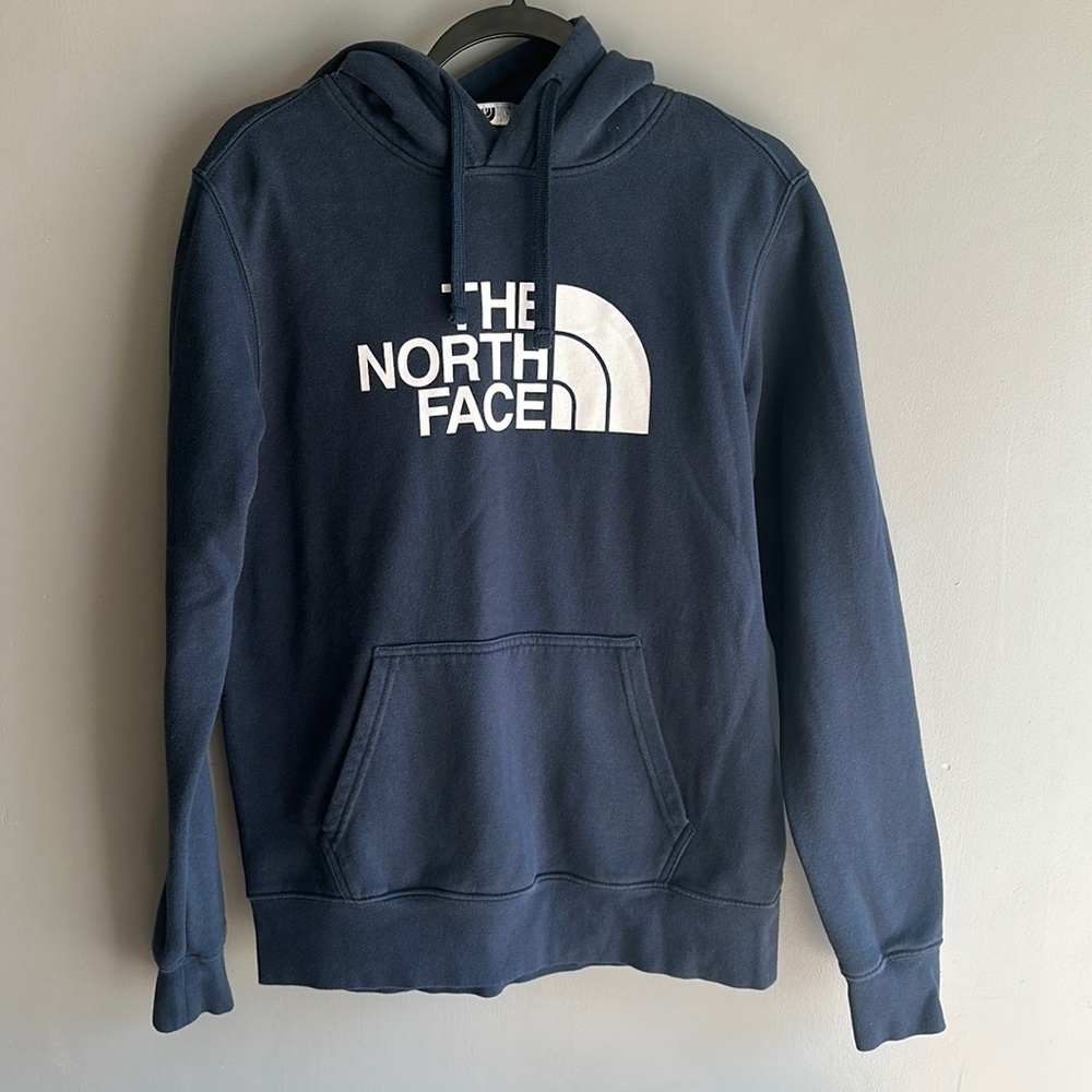 The north face sweater size S great condition